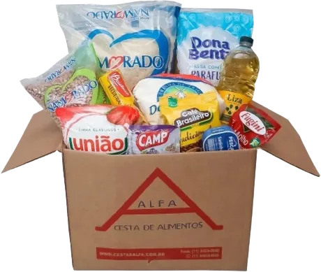 Cesta Básica Alfa 02: caixa de papelão da Cestas Alfa cheia de alimentos, como arroz, feijão, óleo, açúcar e macarrão
